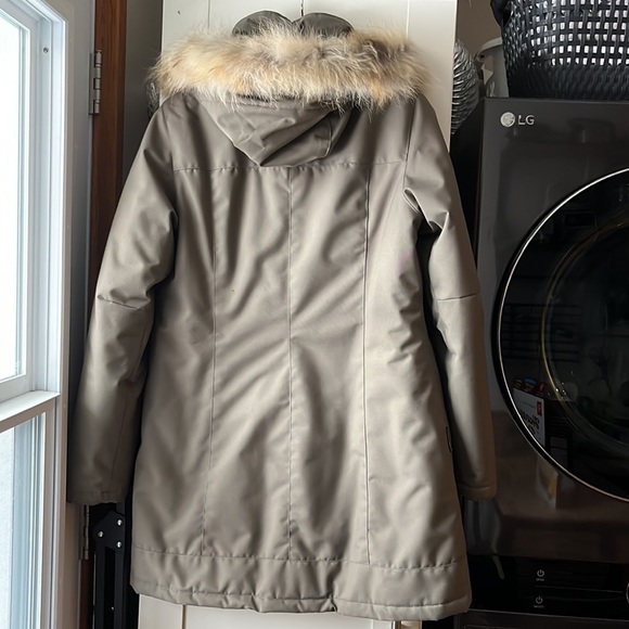 The best winter coat I ever owned - Picture 3 of 17